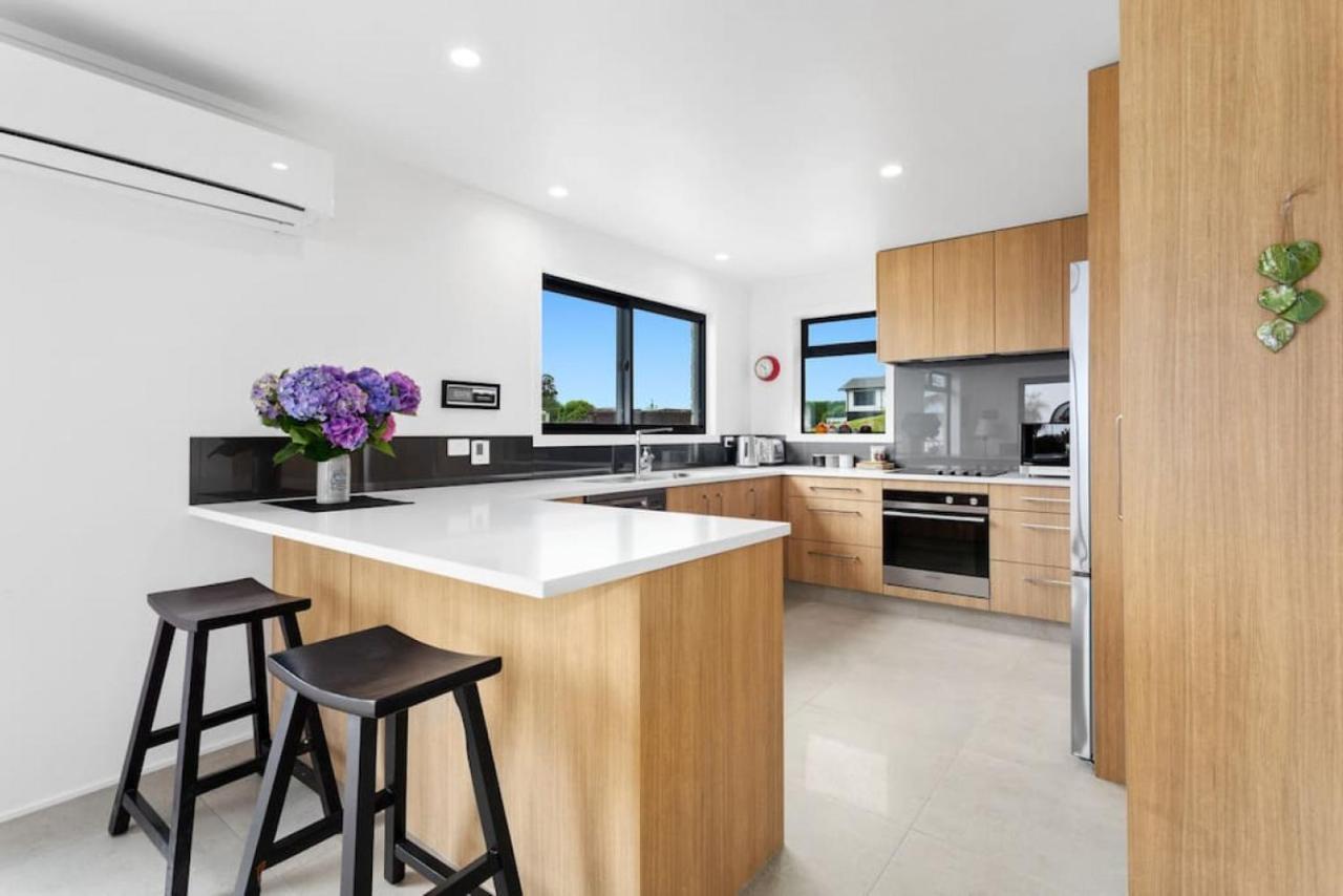Kate And Harrys Villa โอโพทิกิ ภายนอก รูปภาพ